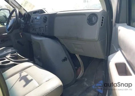 2014 Ford E-150 Commercial z USA, uszkodzony, nr VIN 1FTNE1EW0EDB05700